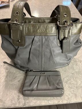 Coach Gray Leather Vintage Shoulder Bag with Metallic Trim and Matching Wristlet